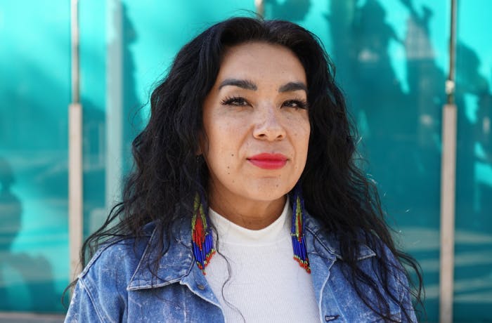 Elaine Mollindo 700 x 460 px