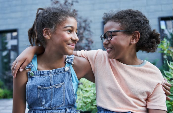 Survey Two Girls 700 x 460 px